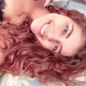 Meet your Posher, Paola